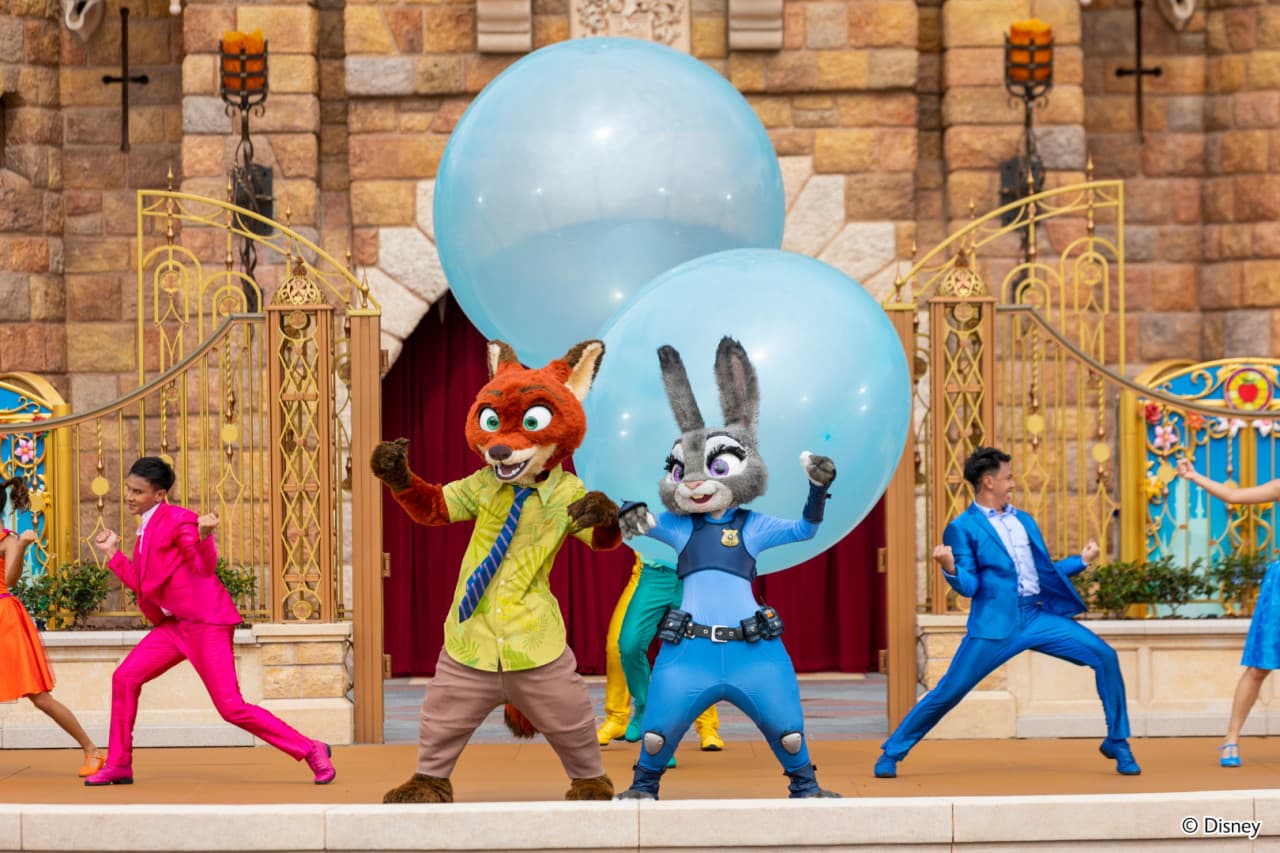 Hong Kong Disneyland Park Ticket - image 43